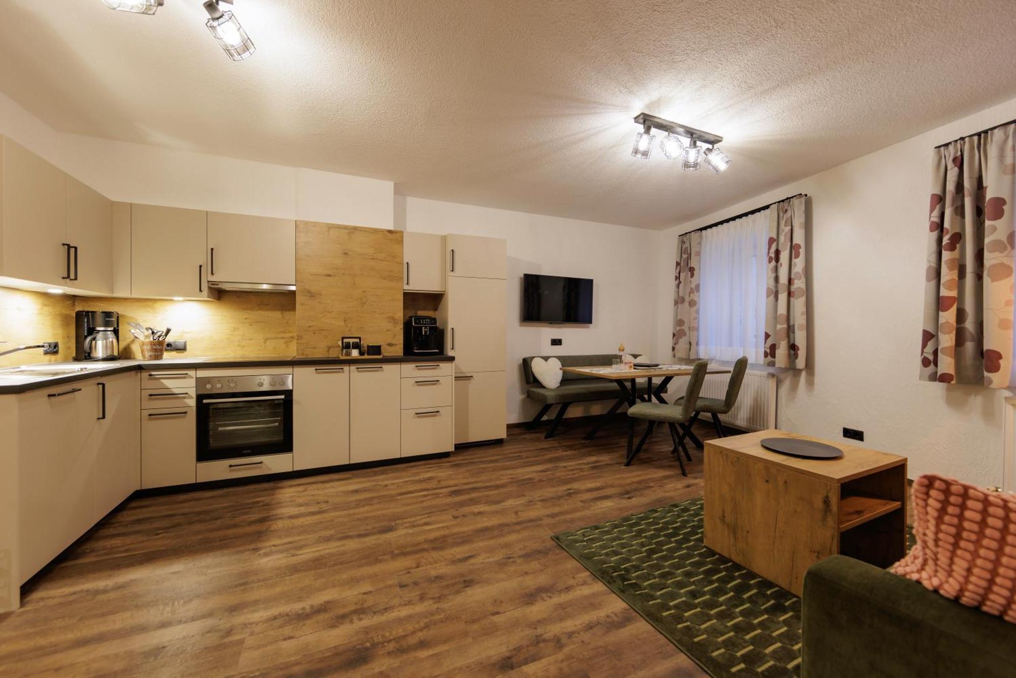 Apartmenthaus Goldeck Ried im Oberinntal Exterior foto