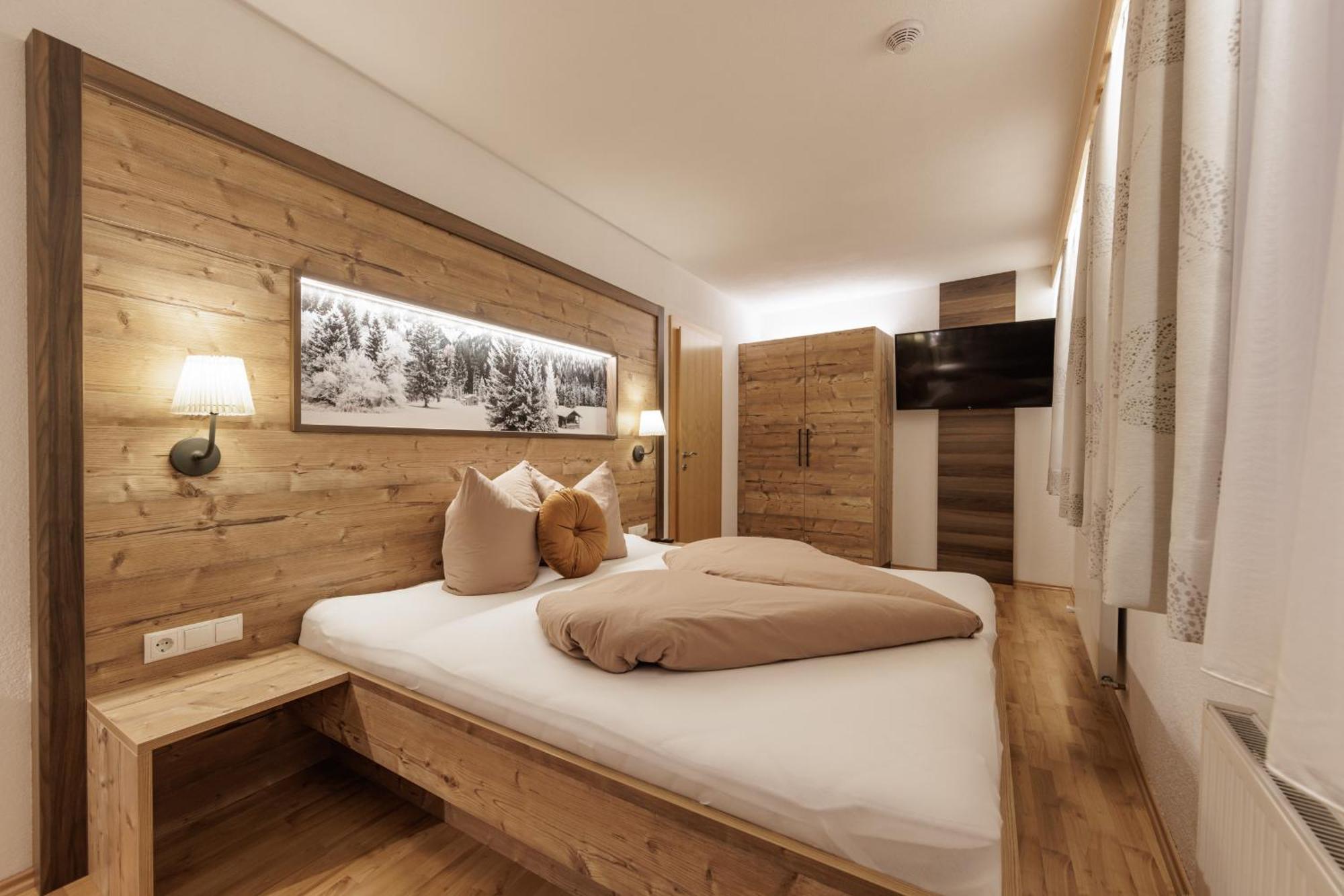 Apartmenthaus Goldeck Ried im Oberinntal Exterior foto