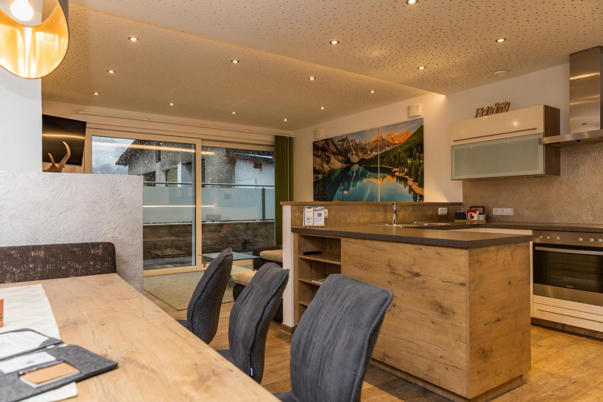 Apartmenthaus Goldeck Ried im Oberinntal Exterior foto
