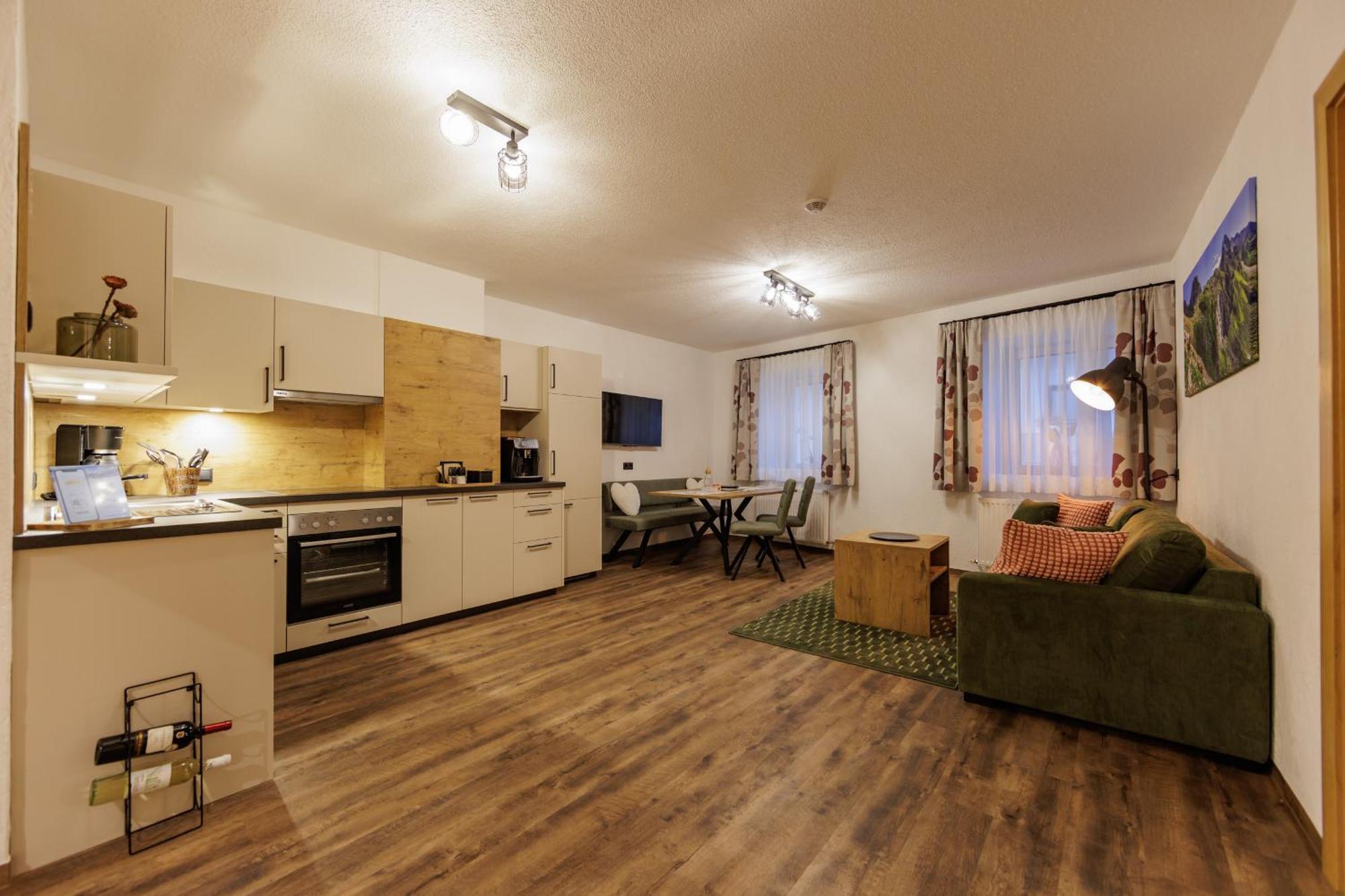Apartmenthaus Goldeck Ried im Oberinntal Exterior foto