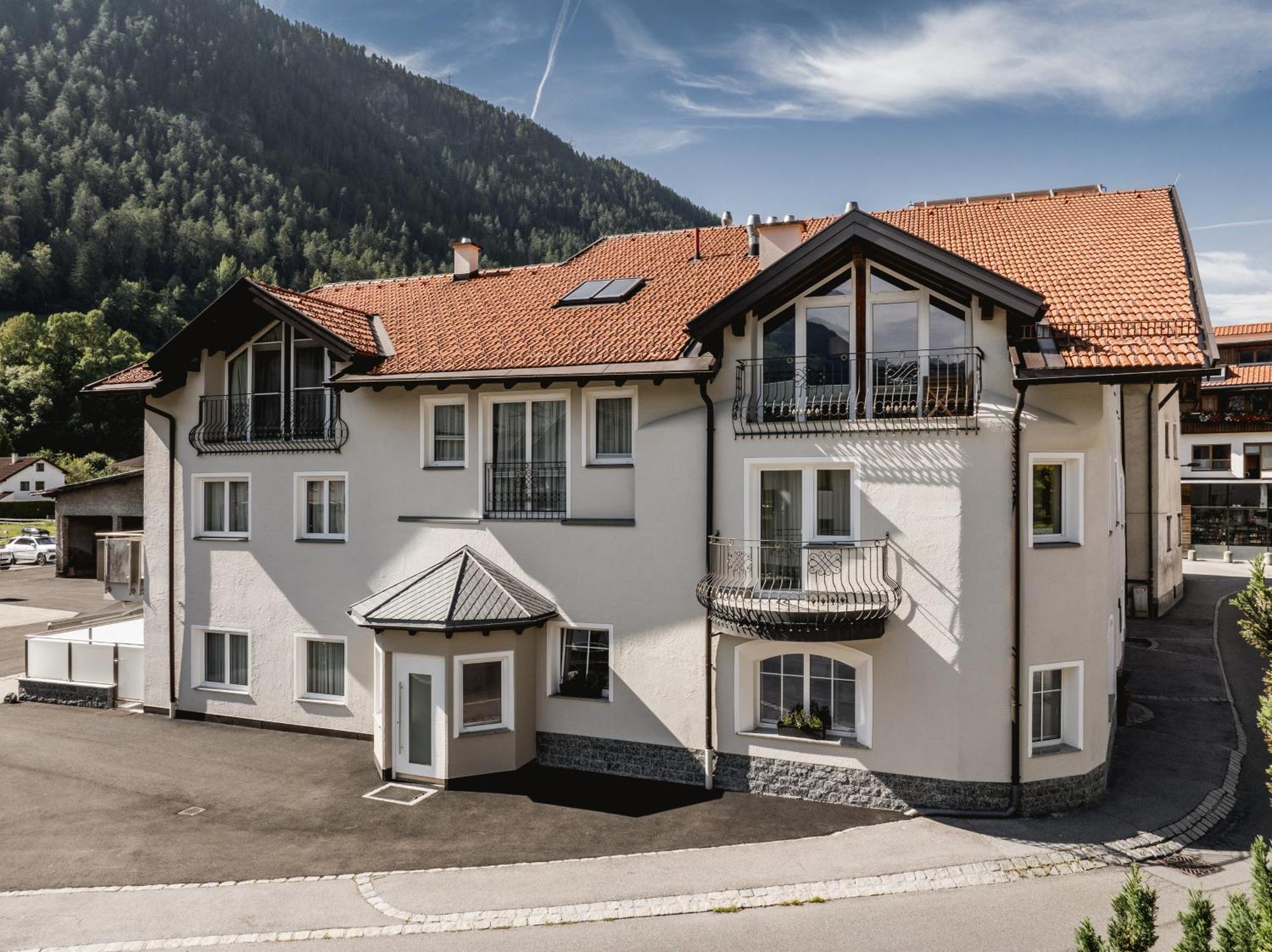 Apartmenthaus Goldeck Ried im Oberinntal Exterior foto