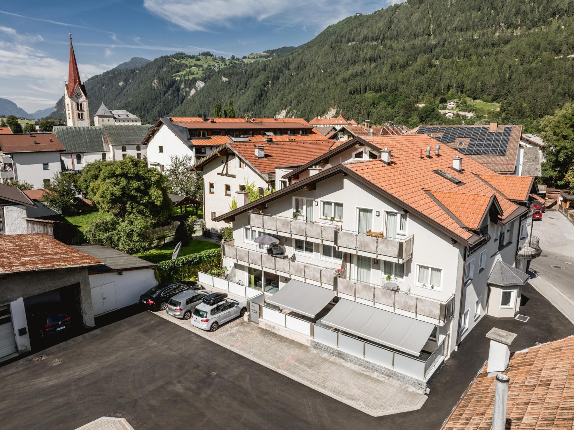Apartmenthaus Goldeck Ried im Oberinntal Exterior foto